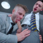 MenAtPlay - Pant Splitting