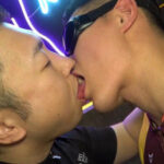 生チンポ堀合いでお互いのケツで発射耐久レース